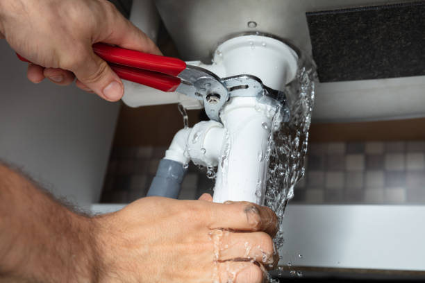 Best Sewage cleanup and water damage restoration  in Howards Grove, WI