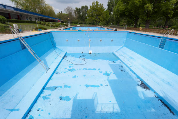 Best Water damage restoration near me  in Howards Grove, WI